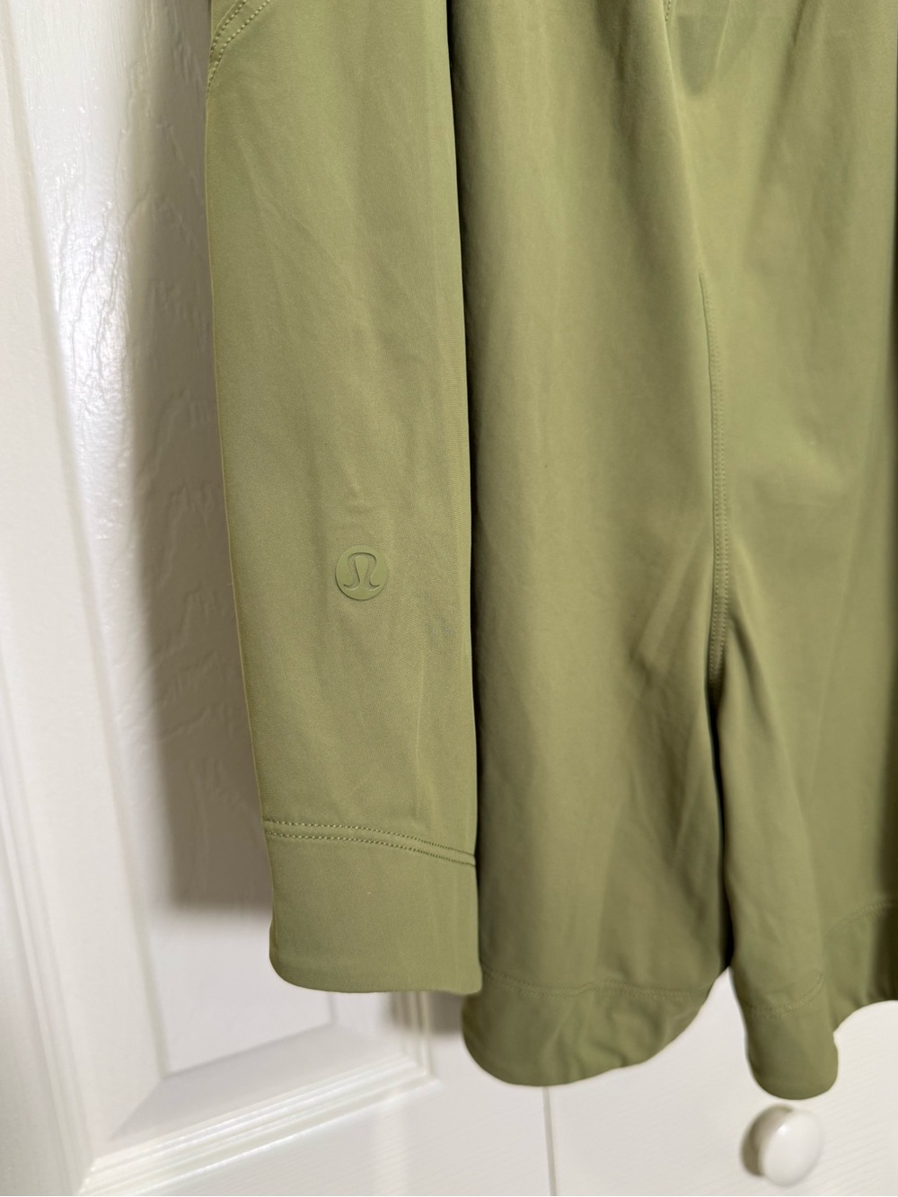 Lululemon Lightweight High Neck Romper Athletic Open Back Bronze Green Size 8 - Picture 6 of 9